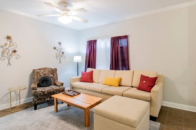 Photo - 213 Hazel St Unit ID1043566P