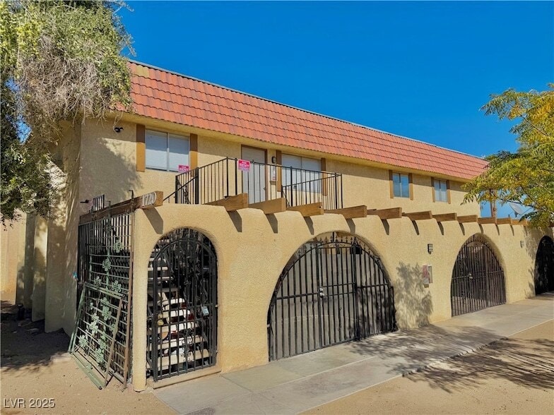 Photo - 1720 Cordoba Ln Unit A