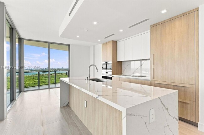 Photo - 2411 Laguna Cir Unit 2301