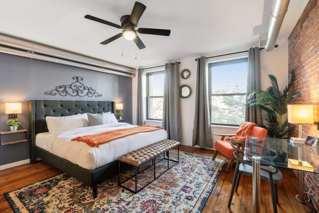 Photo - 219 Vine St Unit ID1289460P