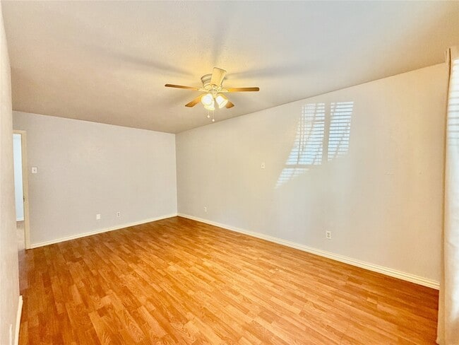 Photo - 4314 Travis St Unit 102