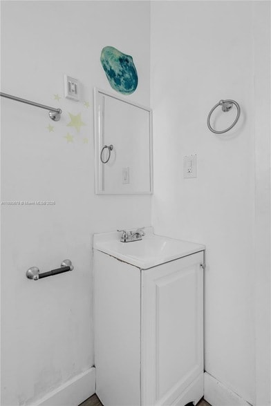 Photo - 110 NW 9th Ave Unit 3