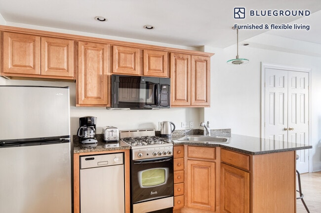 Photo - 1400 N Lake Shore Dr Unit FL5-ID553