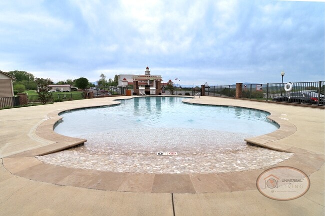 Pool - The Villas at Kyker Ferry