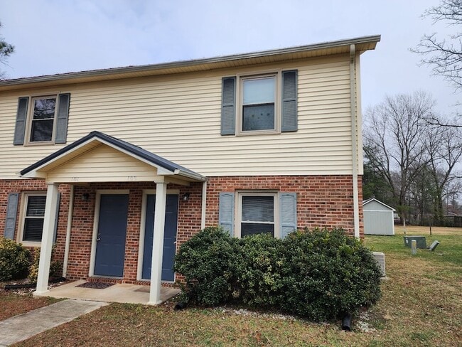 Photo - 103 Helen St