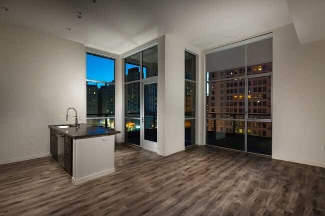 Interior Photo - Topaz Apartments