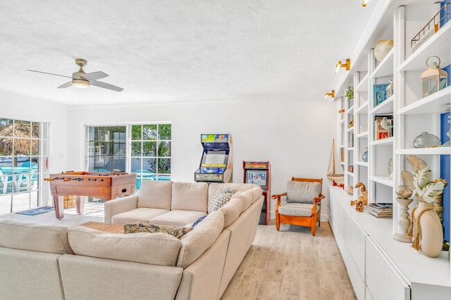 Photo - 90B Sombrero Beach Rd Unit SI ID1269389P