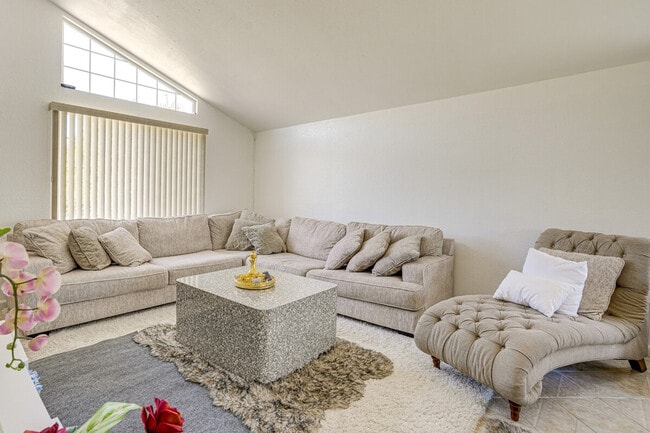 Photo - 172 Goldenrod Dr Unit ID1305039P