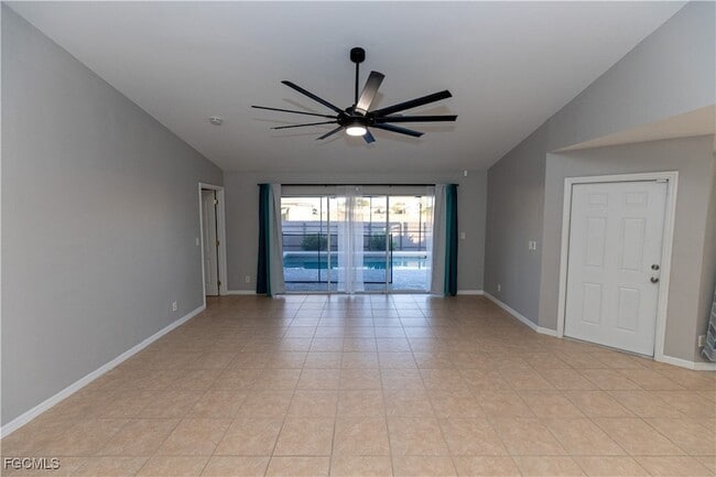 Photo - 3073 NW 4th Ave