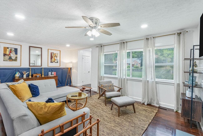 Photo - 2100 Cascade Rd Unit ID1233220P