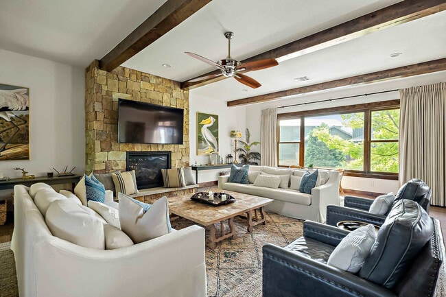 Photo - 19221 Lost Tree Unit ID1262302P