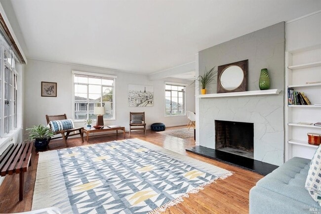 Photo - 709 Napa St