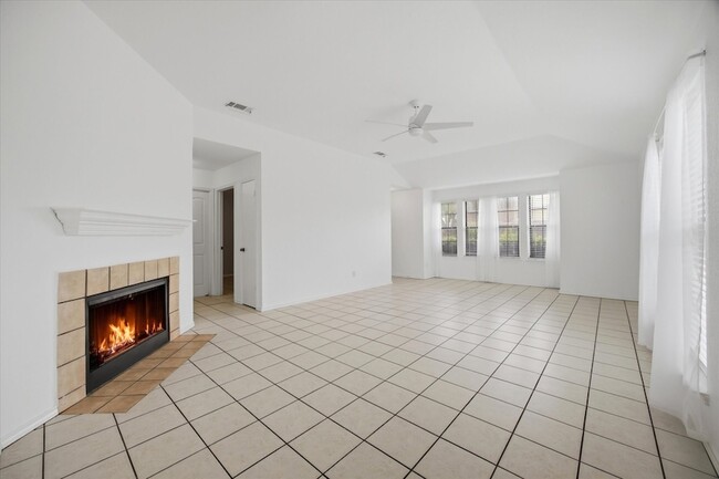 Photo - 2311 Jamie Dr