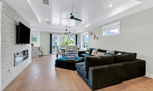 Photo - 2411 Avenue C Unit ID1366638P