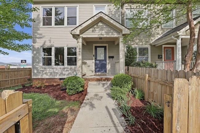 Photo - 1089 Park Ave