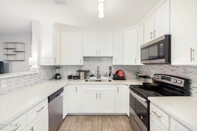 Photo - 1619 W Peoria Ave