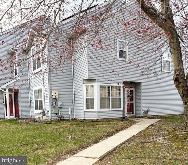 Building Photo - 430 Whitman Ln