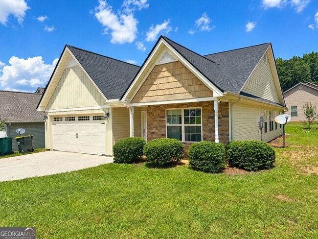 Photo - 561 Highland Pointe Dr
