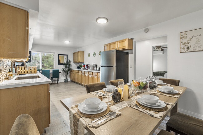 Photo - 4989 Randlett Dr Unit ID1283131P