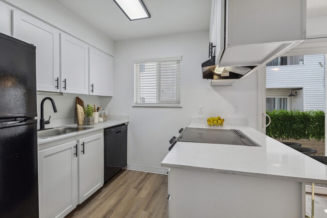 Photo - ReNew West Tualatin