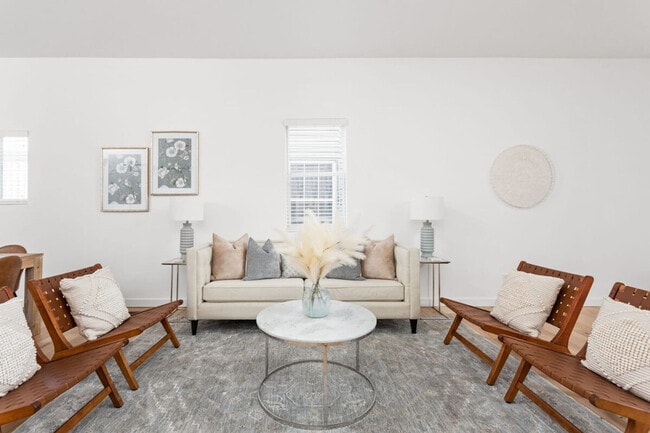 Photo - 305 Parkway Ave Unit ID1303766P