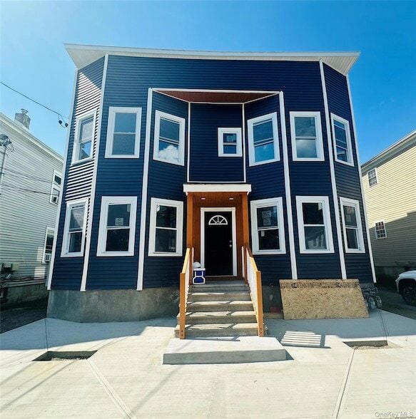 Building Photo - 8 Morgan Ave Unit 2