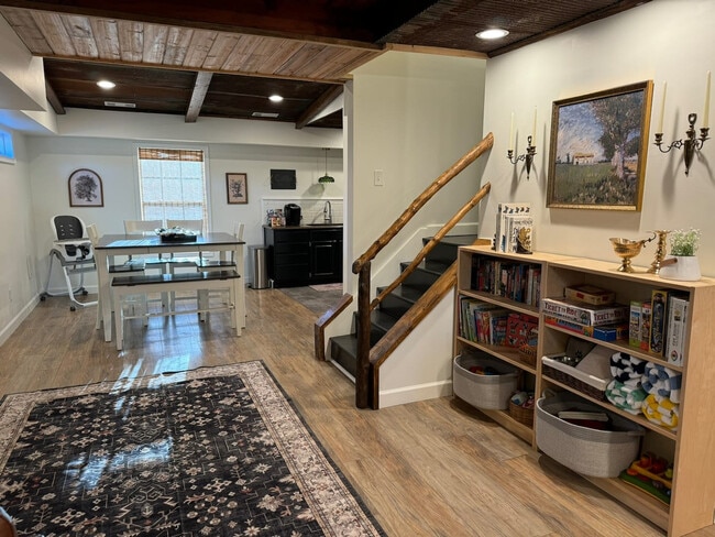 Photo - 59 Beverly Pl Unit ID1337813P