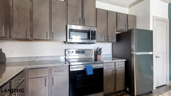 Photo - 12500 Shadowglen Trce Unit 5106