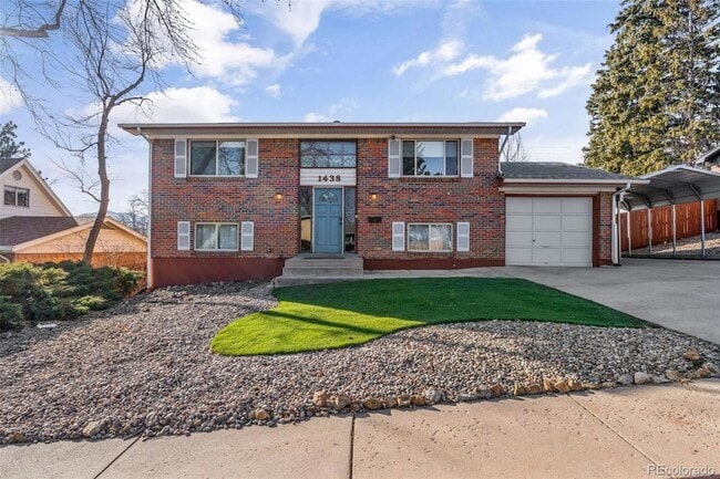 Building Photo - 1438 Laurette Dr