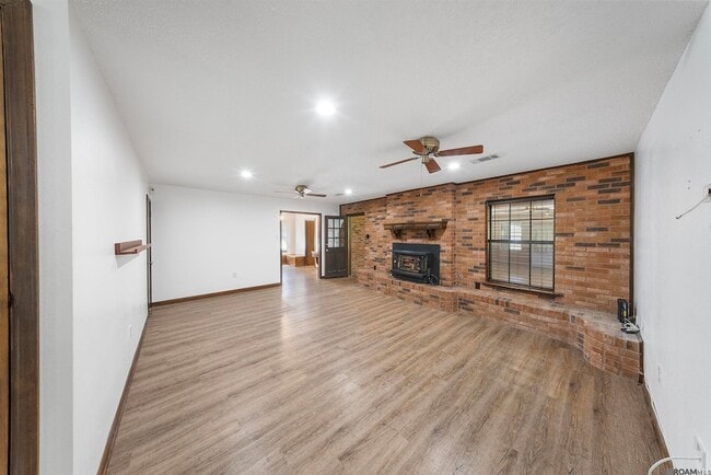 Photo - 9655 Sullivan Rd