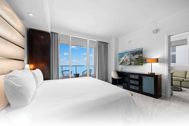 Photo - 4391 Collins Ave Unit ID1325639P