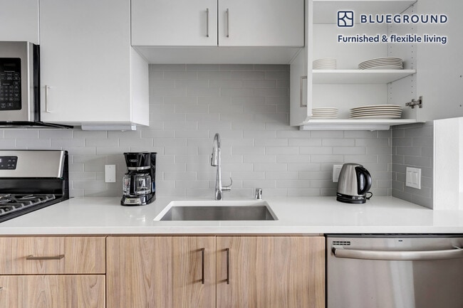 Photo - 3093 Broadway Unit FL5-ID698