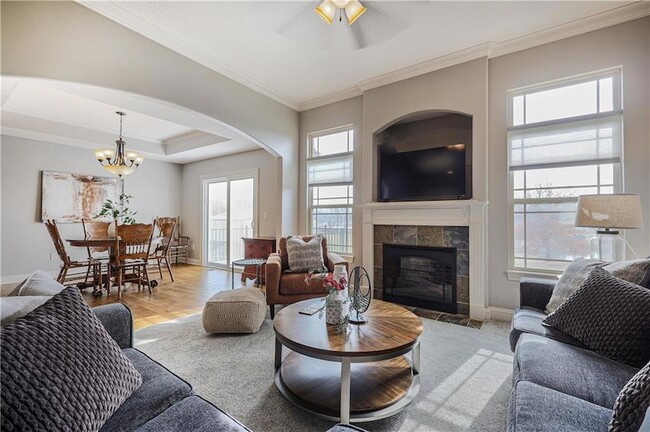 Photo - 5029 Woodstock Ct