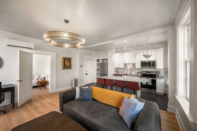 Photo - 1326 Broadway Unit ID1313057P