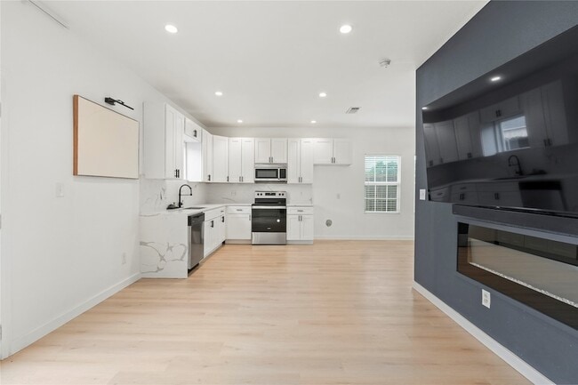 Photo - 1908 Gallagher St