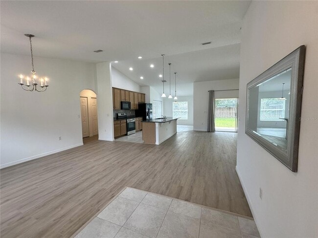 Photo - 37 Lewis Shire Pl