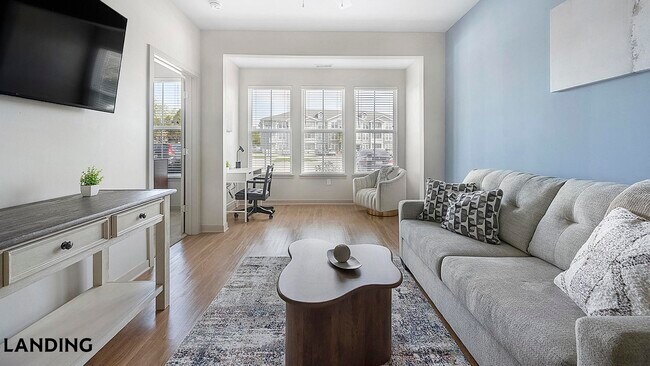Photo - 3237 Memorial Blvd Unit 2116