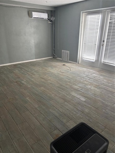 Photo - 200 Brightwater Dr