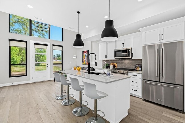 Photo - 434 W Tienken Rd