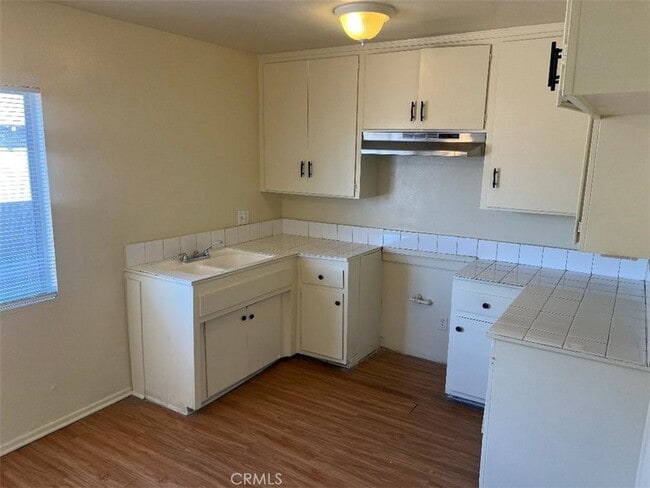 Photo - 1451 W 105th St Unit 2