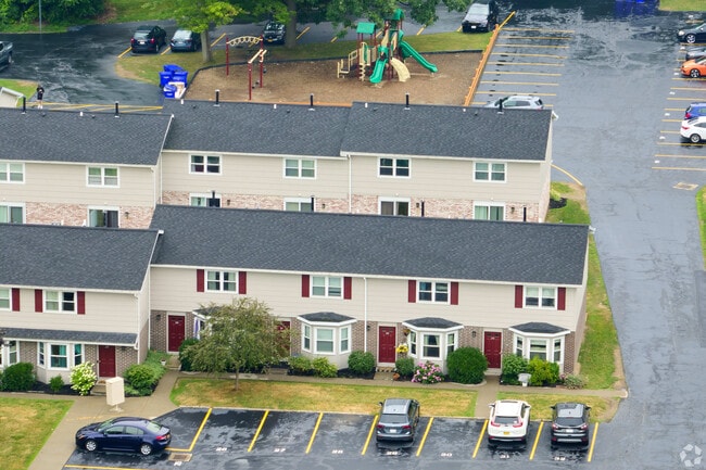 Building Photo - Glenwood Townhomes