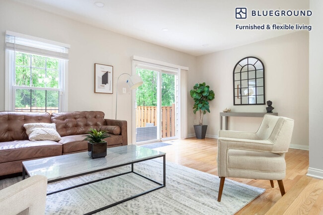 Photo - 4433 Holly Ave