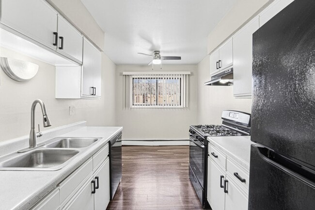 Photo - Country Chalet Apartments