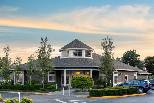 Building Photo - Redmond Hill