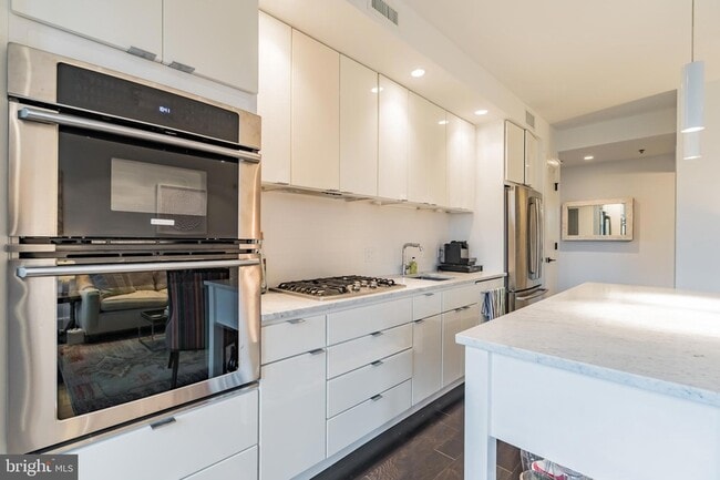 Photo - 1011 M St NW Unit 509