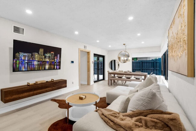 Photo - 6450 Perry St Unit ID1372363P