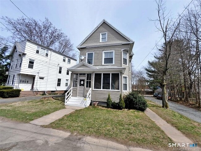 Building Photo - 17 Dayton St Unit 2