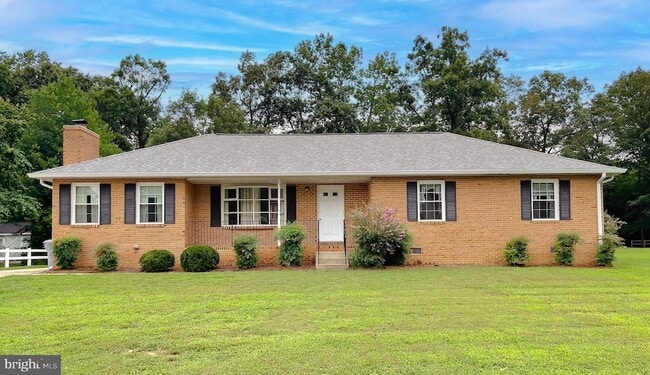 Building Photo - 109 Morris Dr