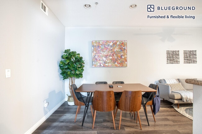 Photo - 73 Parc Pl Dr