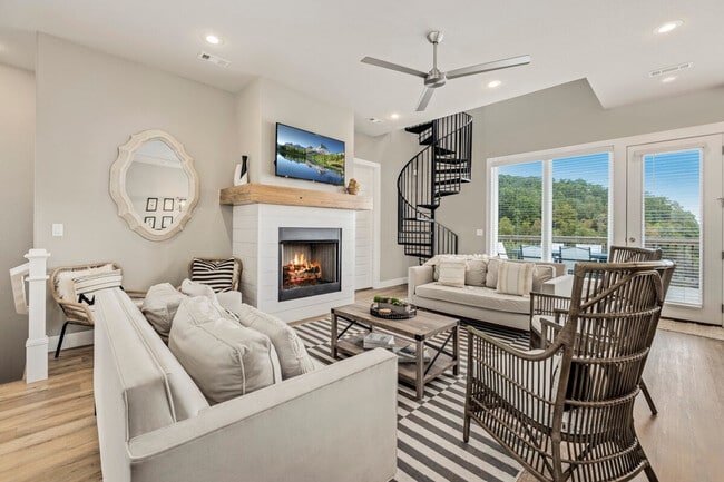 Building Photo - 22030 Dogwood Cir Unit ID1221797P